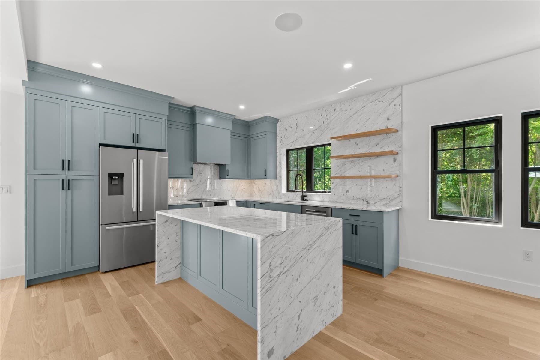 Condominium at 1 Brook # 1B, Manchester MA 01944, Manchester, photo 6 of 39