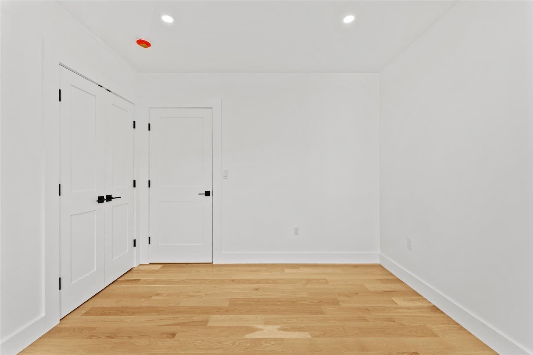 Condominium at 1 Brook # 1B, Manchester MA 01944, Manchester, photo 32 of 39