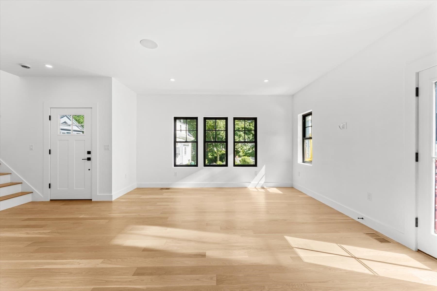 Condominium at 1 Brook # 1B, Manchester MA 01944, Manchester, photo 18 of 39