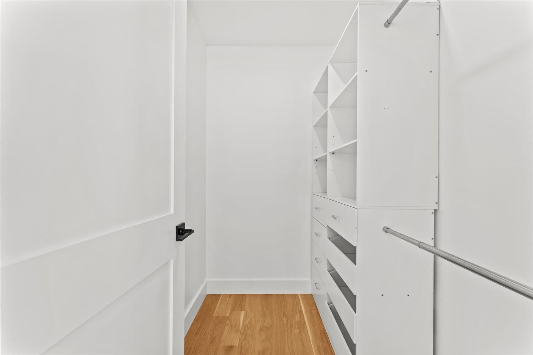 Condominium at 1 Brook # 1B, Manchester MA 01944, Manchester, photo 29 of 39