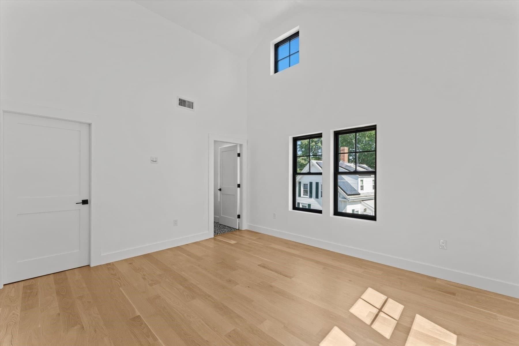 Condominium at 1 Brook # 1B, Manchester MA 01944, Manchester, photo 25 of 39