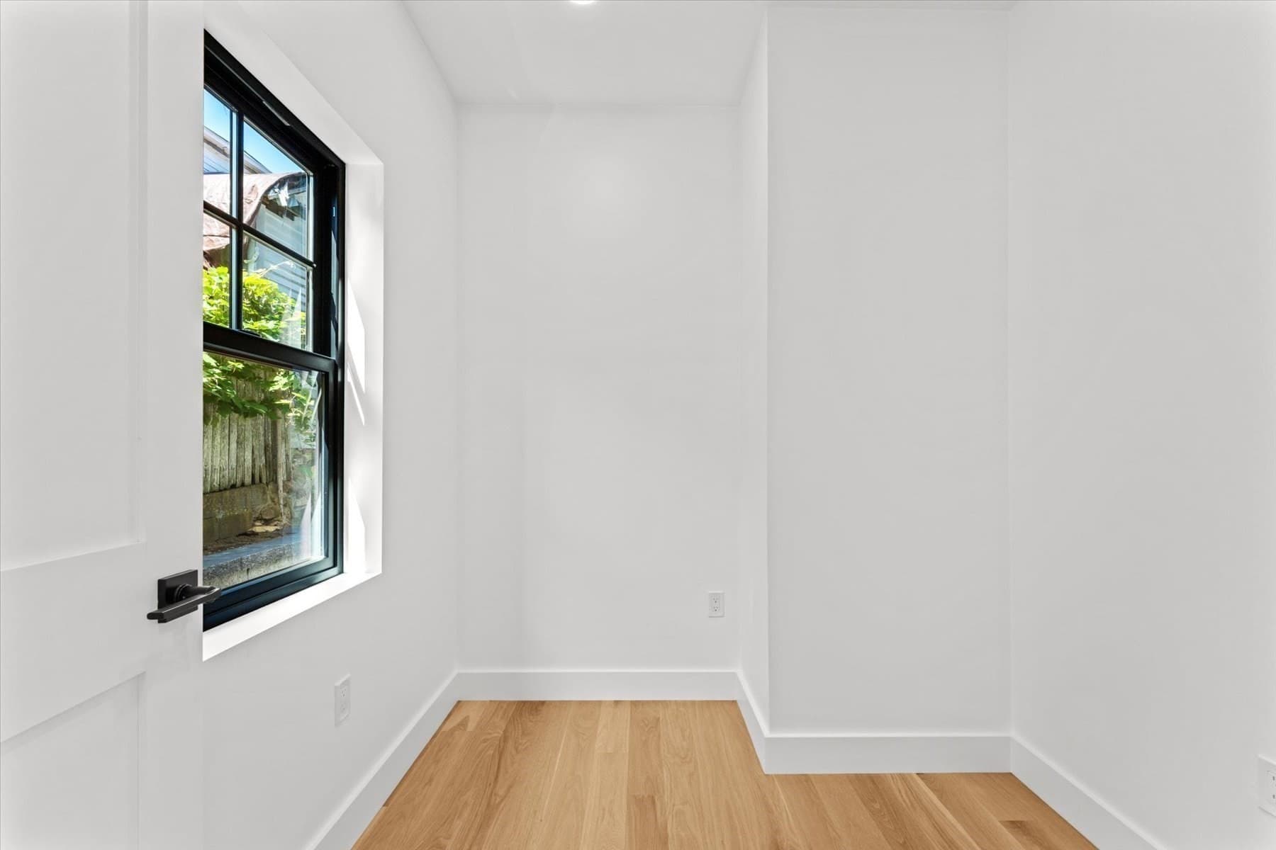 Condominium at 1 Brook # 1B, Manchester MA 01944, Manchester, photo 21 of 39