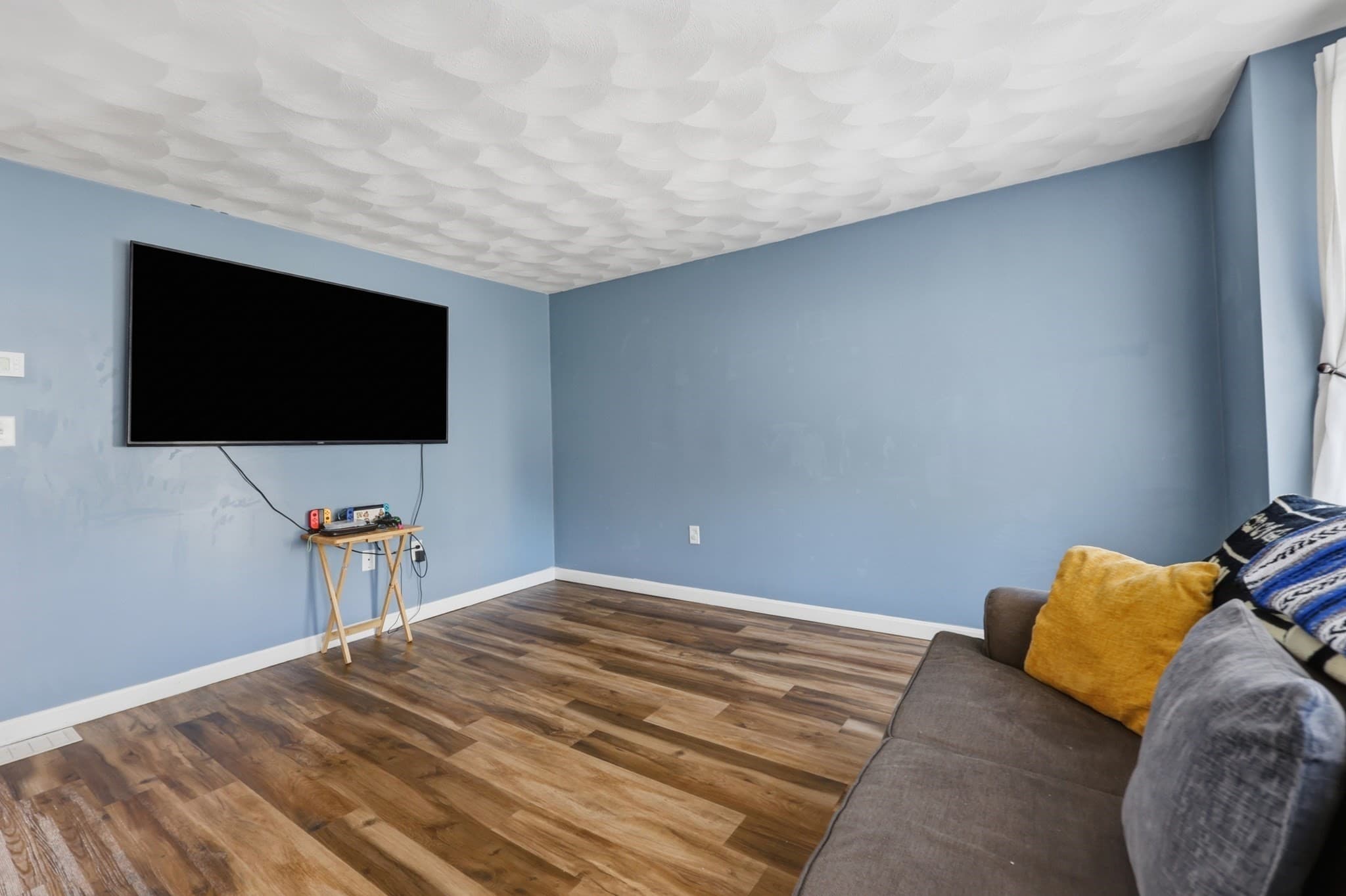 Condominium at 28 Groveland Commons Way # 28, Groveland MA 01834, photo 6 of 30
