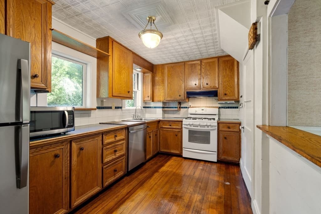 50 Brewster Road, Newton MA 02461 photo 10