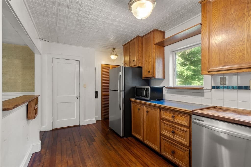 50 Brewster Road, Newton MA 02461 photo 11