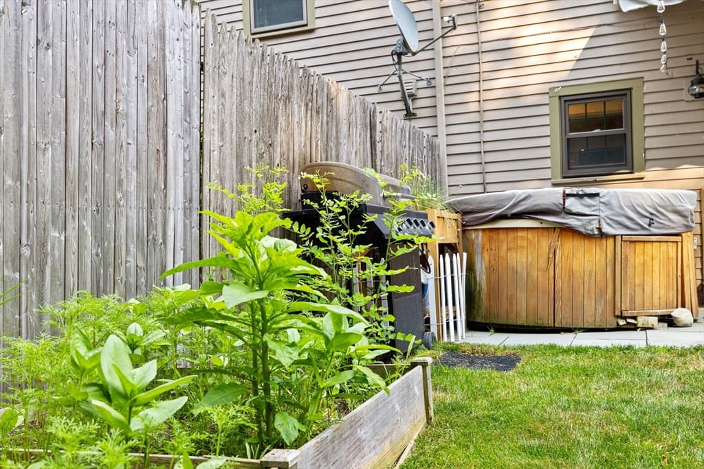 31 Merrimac St # 31, Amesbury MA 01913 photo 27