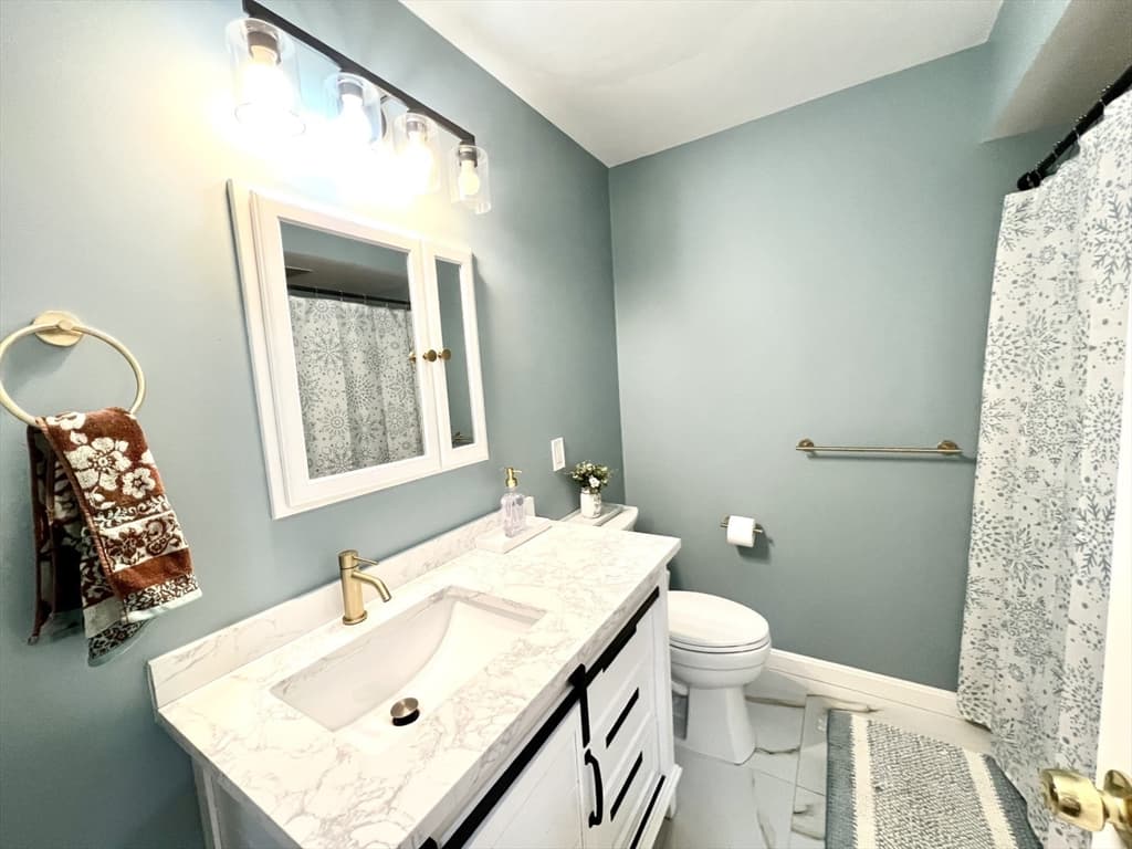 27 Hill St, Leominster MA 01453 photo 24
