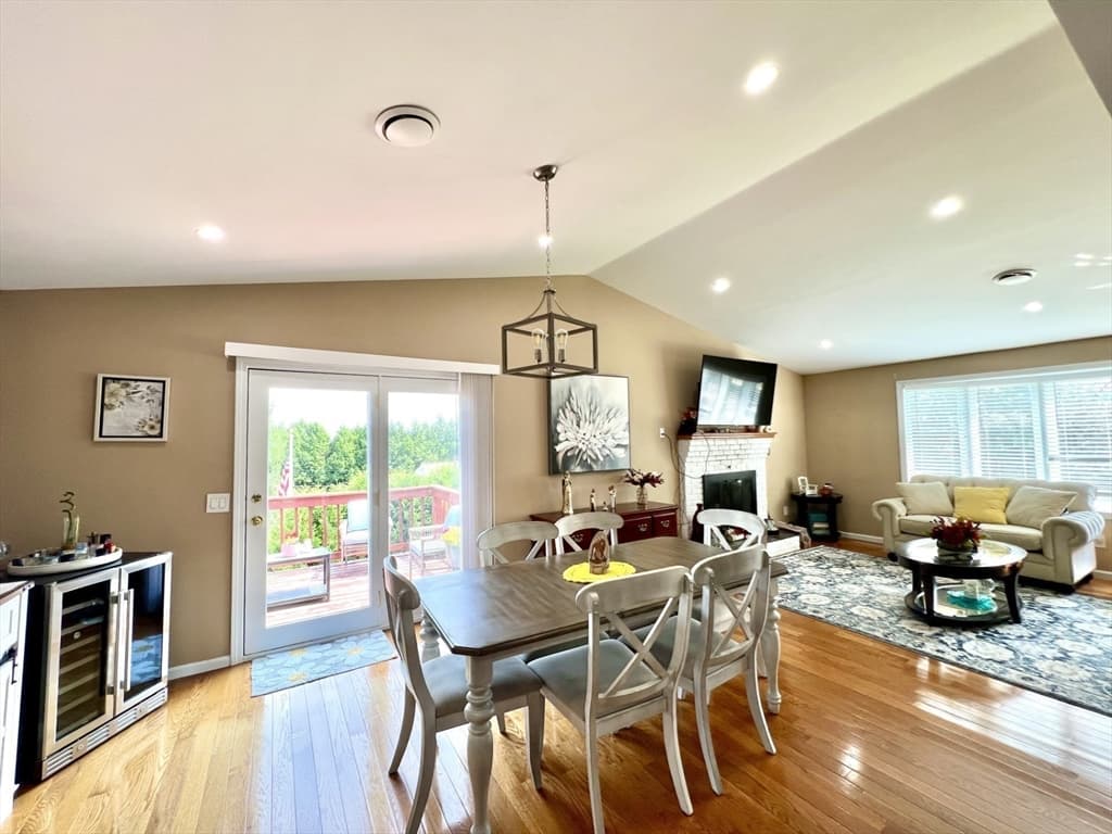 27 Hill St, Leominster MA 01453 photo 15