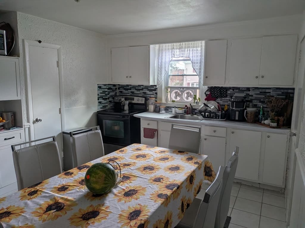 3 Family - 3 Units Up/Down at 258 Washington Street, Peabody MA 01960, Peabody, photo 3 of 13