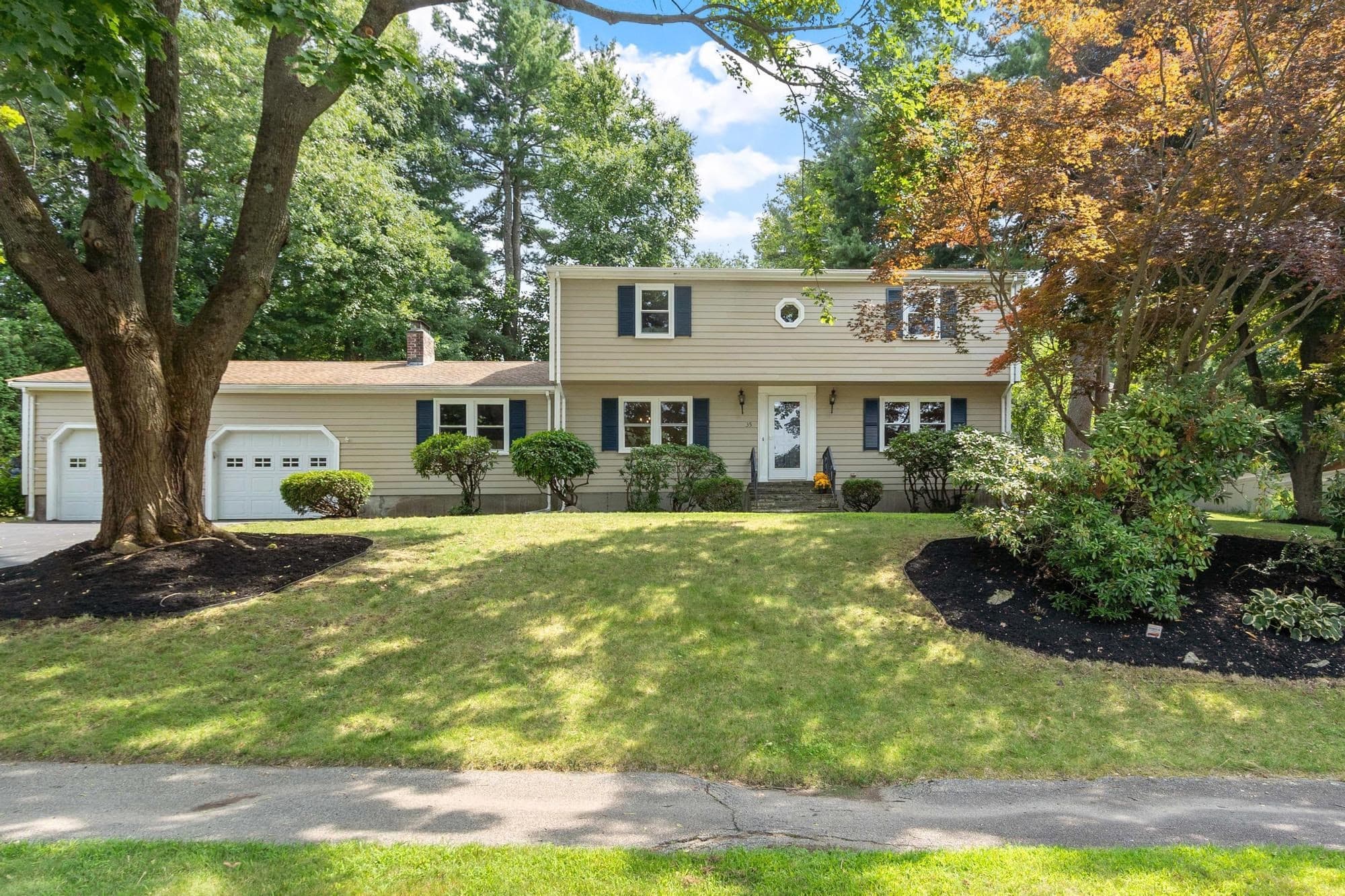 35 Longfellow Rd, Shrewsbury MA 01545