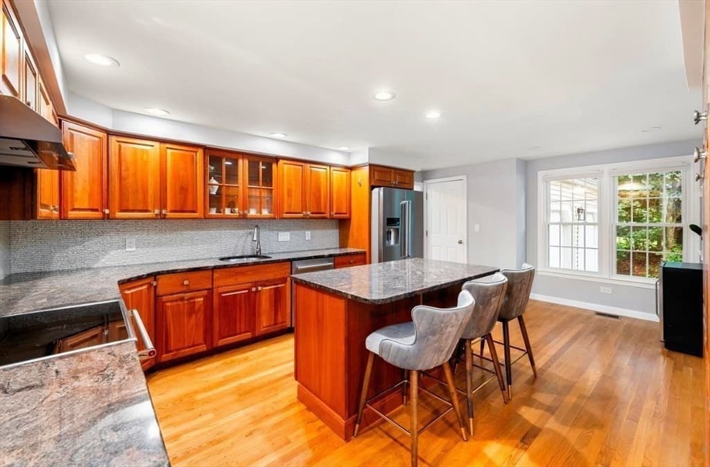 14 Dotty Ann Dr, Framingham MA 01701 photo 7