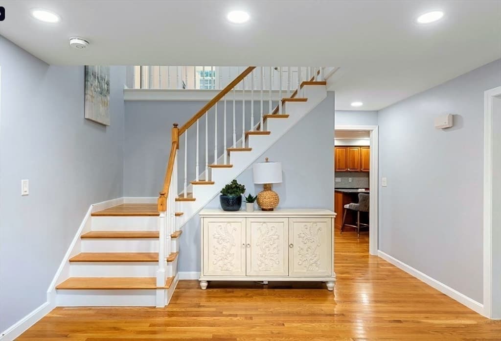 14 Dotty Ann Dr, Framingham MA 01701 photo 5