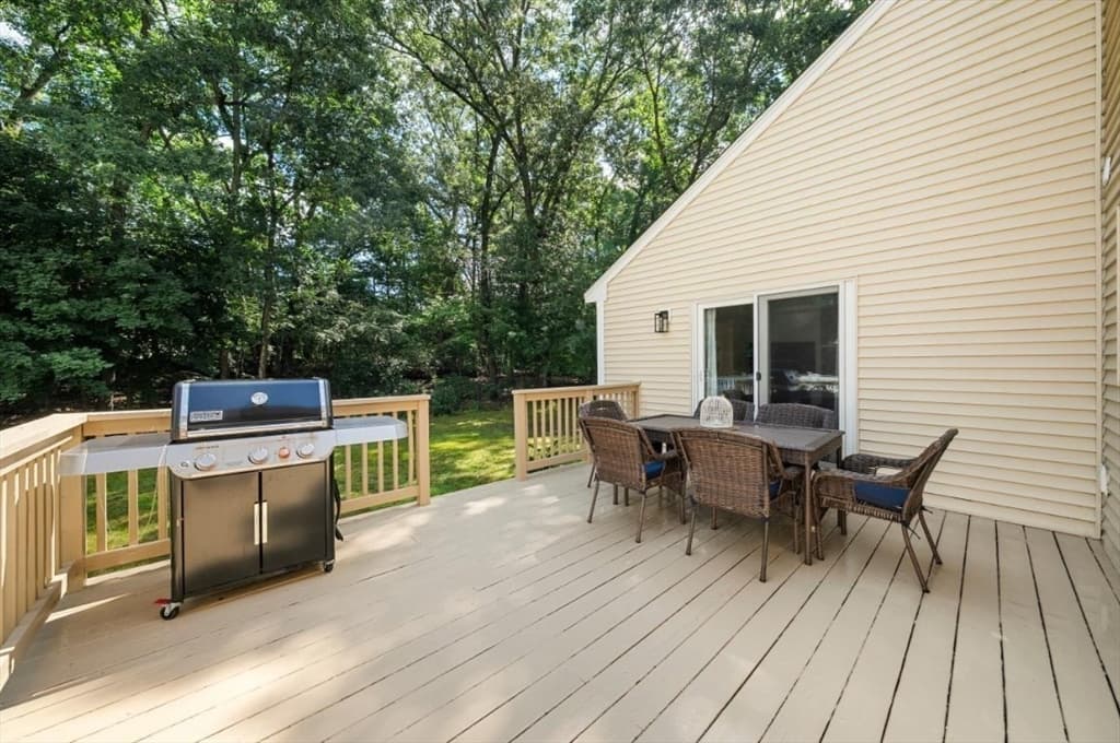 14 Dotty Ann Dr, Framingham MA 01701 photo 15