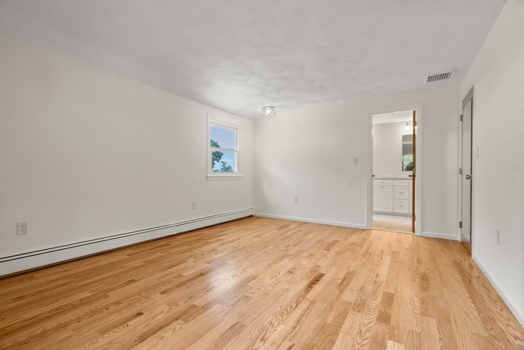31 Phillips Cir, Waltham MA 02452 photo 23
