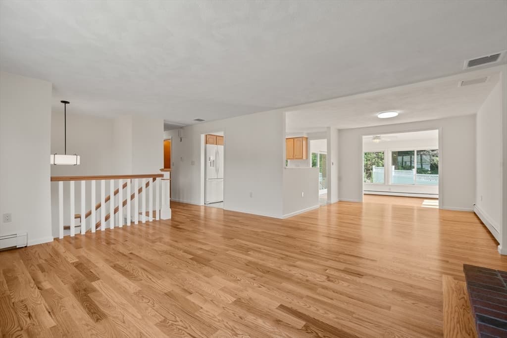 31 Phillips Cir, Waltham MA 02452 photo 11