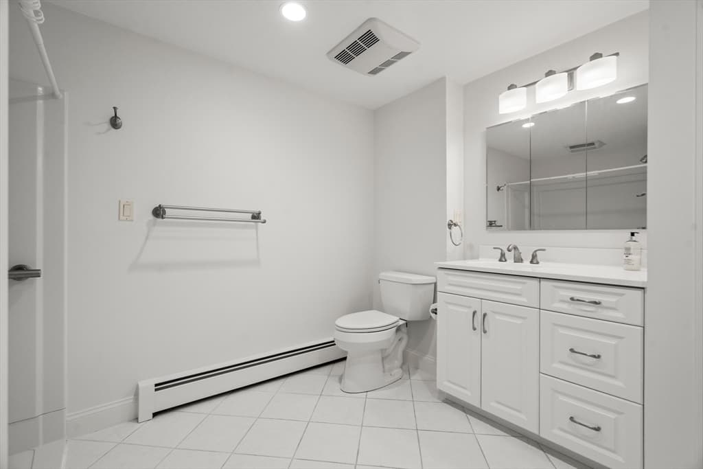 31 Phillips Cir, Waltham MA 02452 photo 35