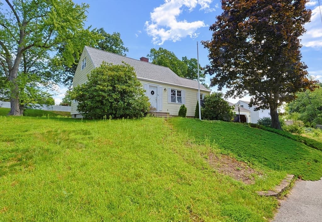 69 Ridge Road, Marlborough MA 01752
