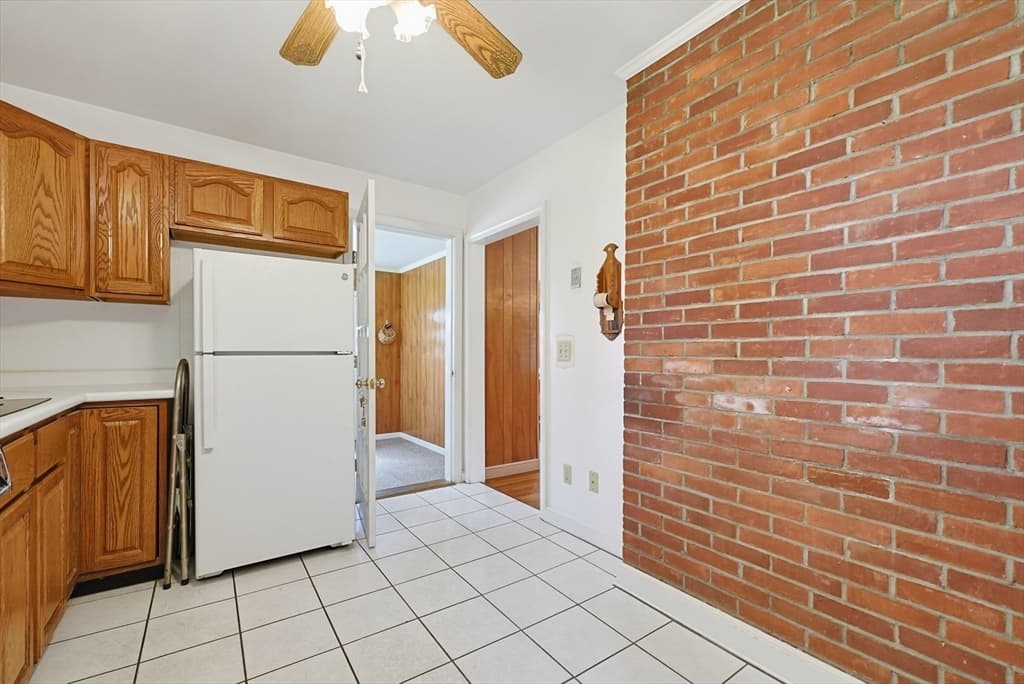 69 Ridge Road, Marlborough MA 01752 photo 5