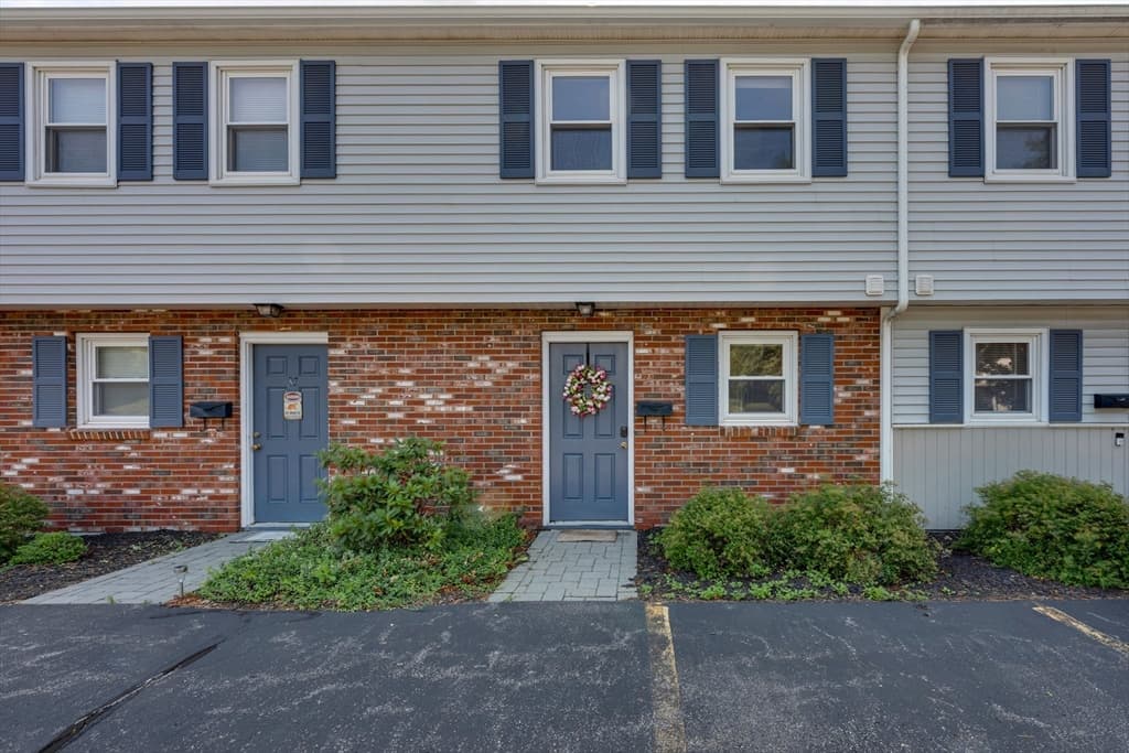 8 Crestview Dr # 38, Spencer MA 01562