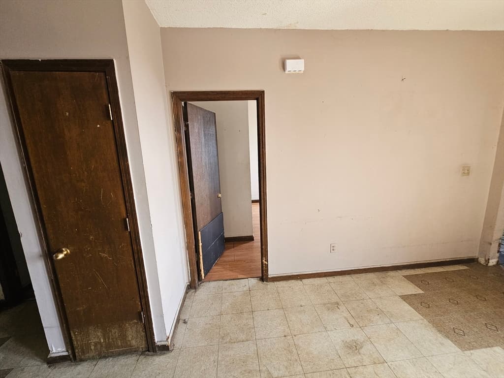 344 Maple St # 344, Holyoke MA 01040 photo 12