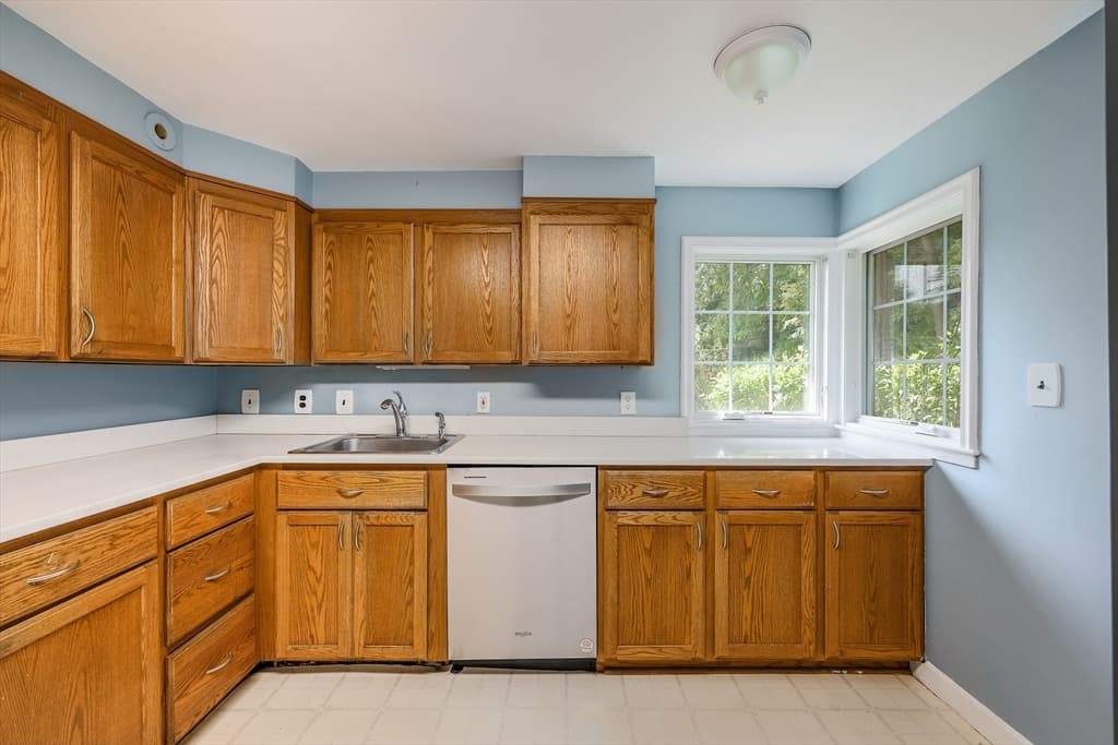 6 Old Brook Dr, Worcester MA 01609 photo 22