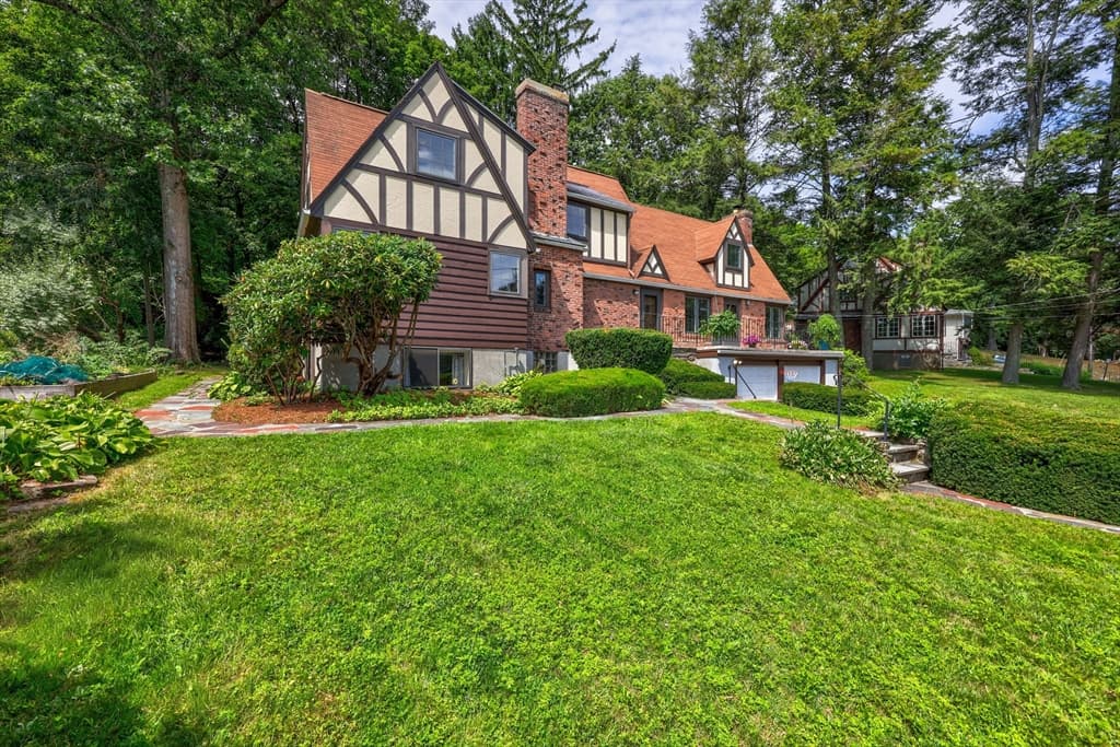 6 Old Brook Dr, Worcester MA 01609 photo 7
