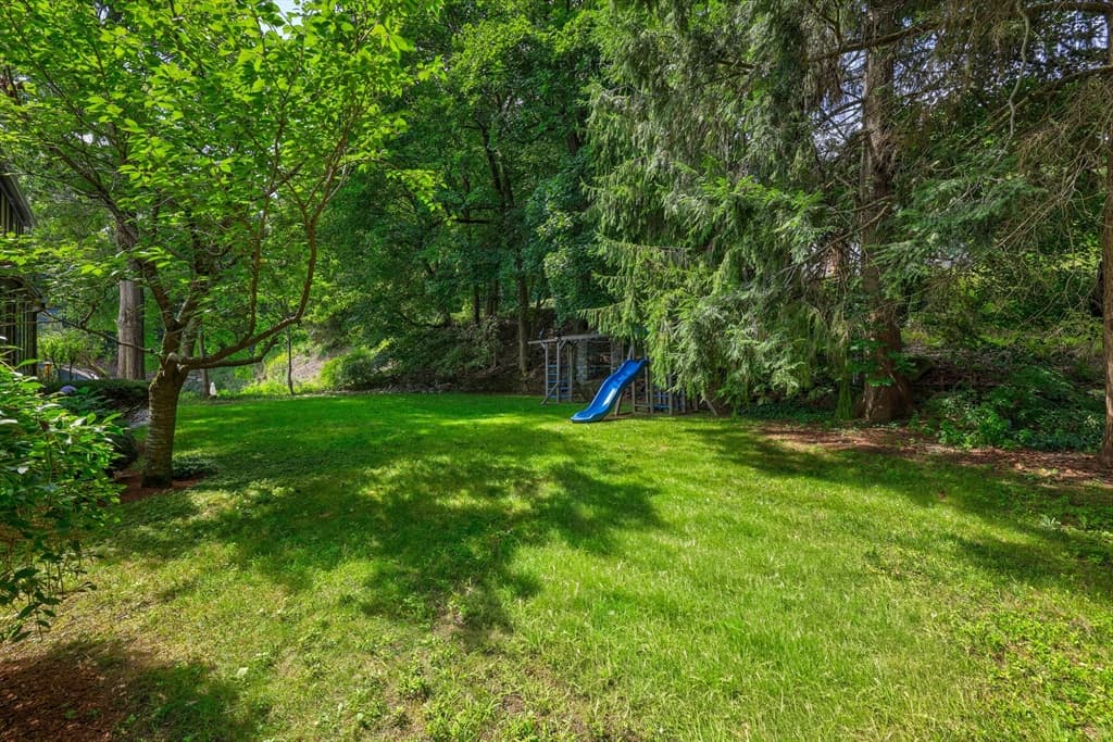 6 Old Brook Dr, Worcester MA 01609 photo 11