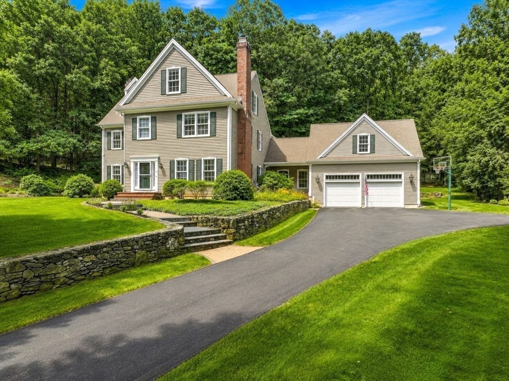 3 Graystone Way, Southborough MA 01772 photo 2
