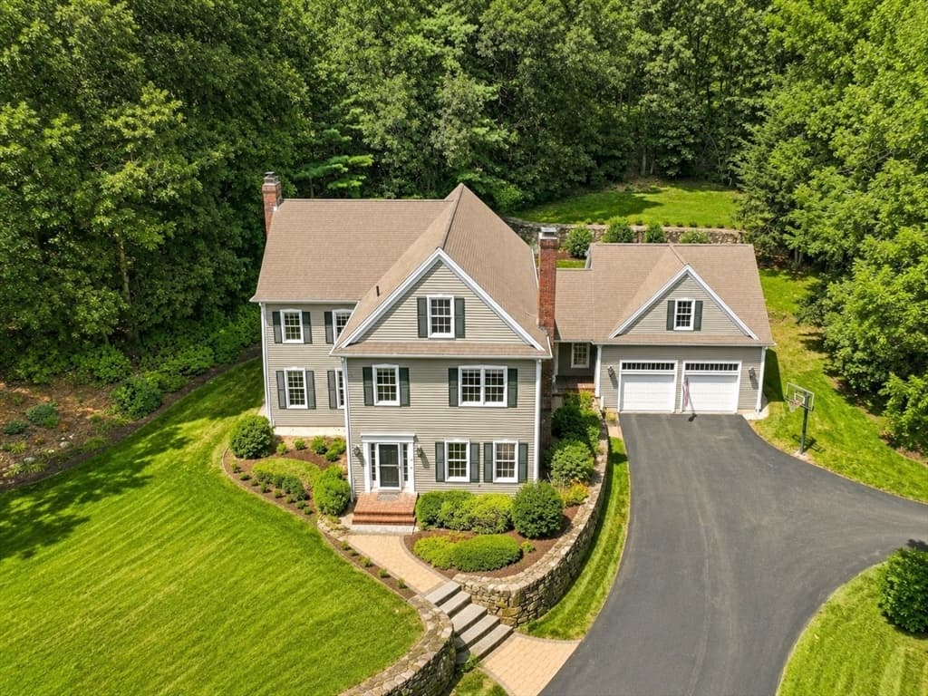3 Graystone Way, Southborough MA 01772