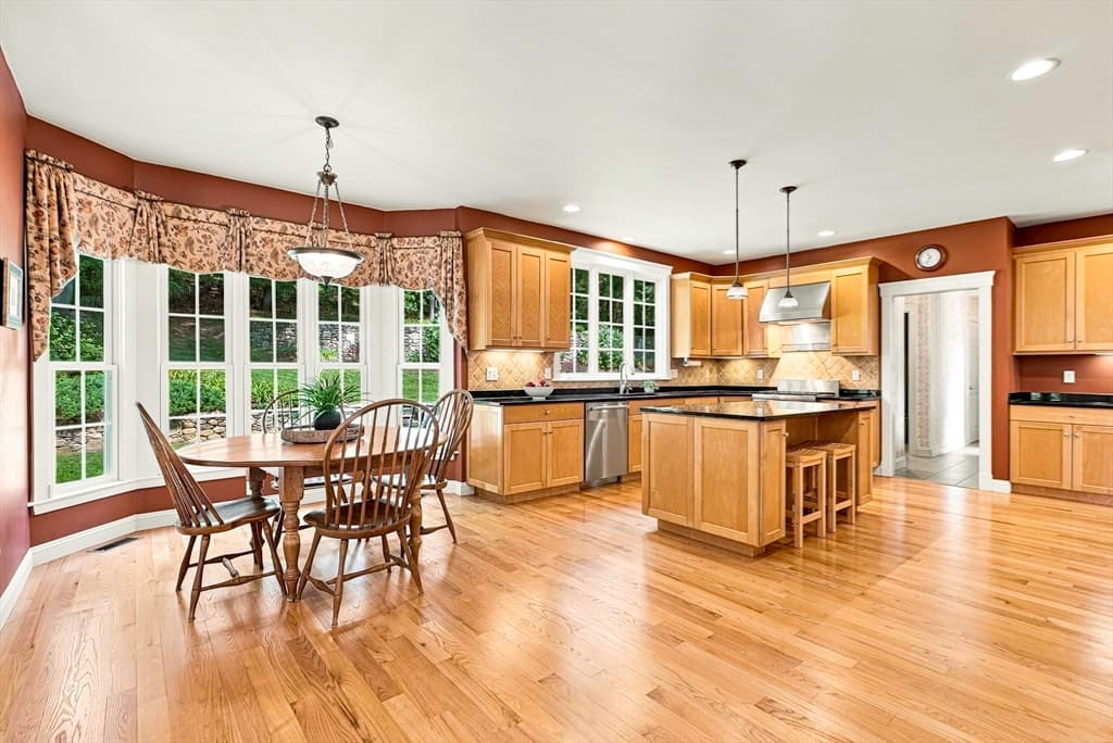 3 Graystone Way, Southborough MA 01772 photo 14