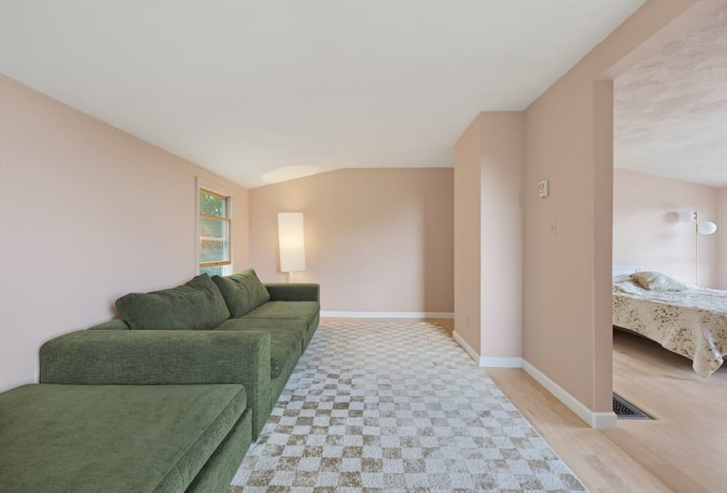 110 Essex St, Beverly MA 01915 photo 32