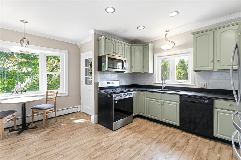 201 Nesmith Street, Lowell MA 01852 photo 7