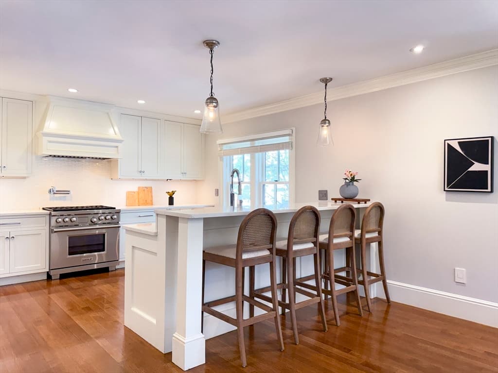 35 Willard St, Cambridge MA 02138 photo 6
