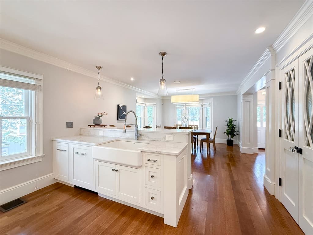 35 Willard St, Cambridge MA 02138 photo 7
