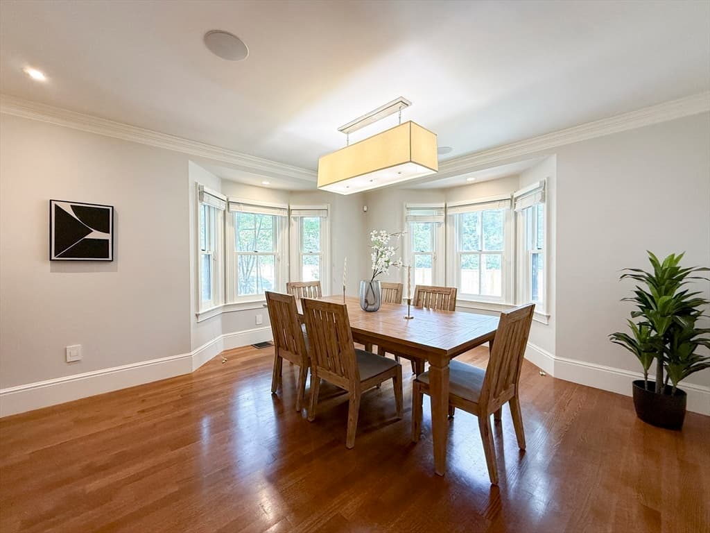 35 Willard St, Cambridge MA 02138 photo 10