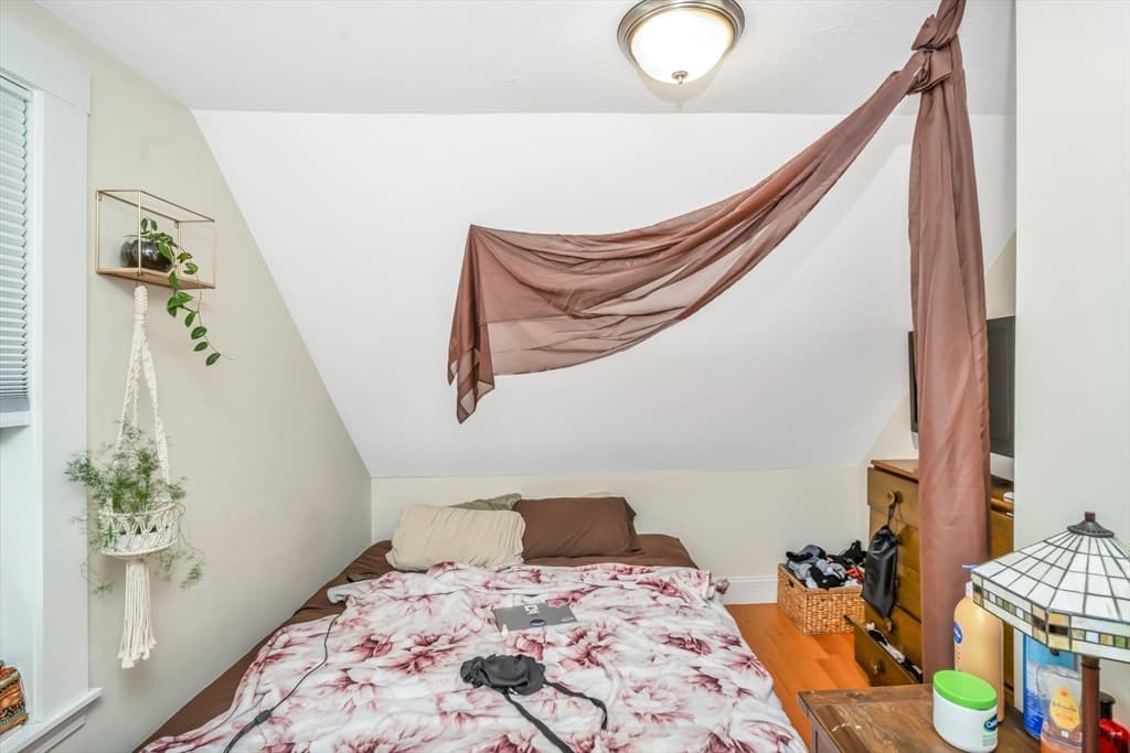 134 Willow St, Quincy MA 02170 photo 12