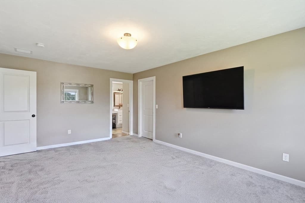 277 Yew St, Douglas MA 01516 photo 22
