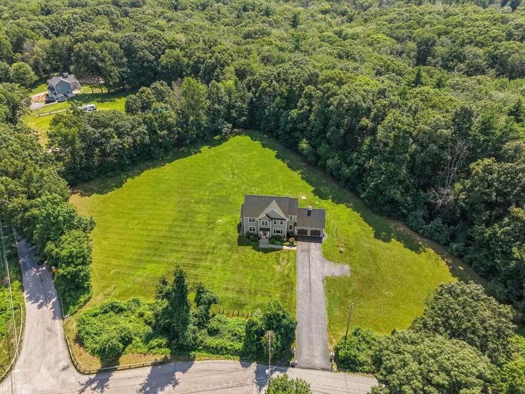 277 Yew St, Douglas MA 01516 photo 32