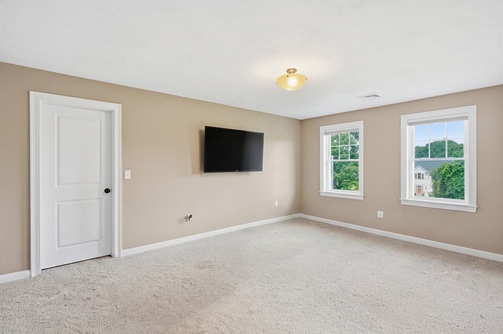 277 Yew St, Douglas MA 01516 photo 25