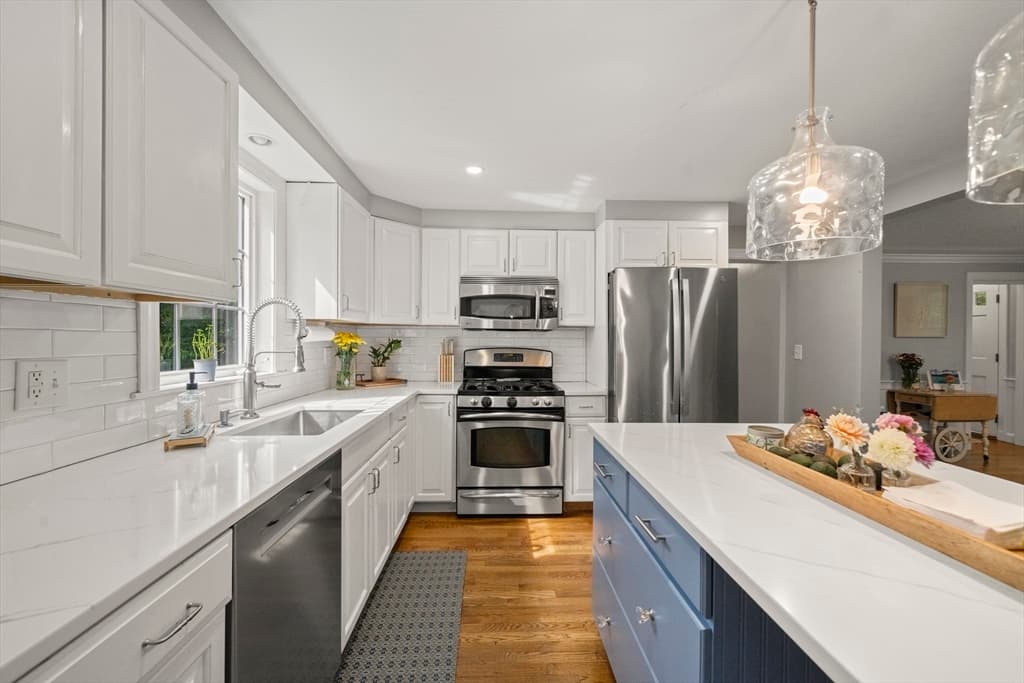 595 Forest St, Marshfield MA 02050 photo 6