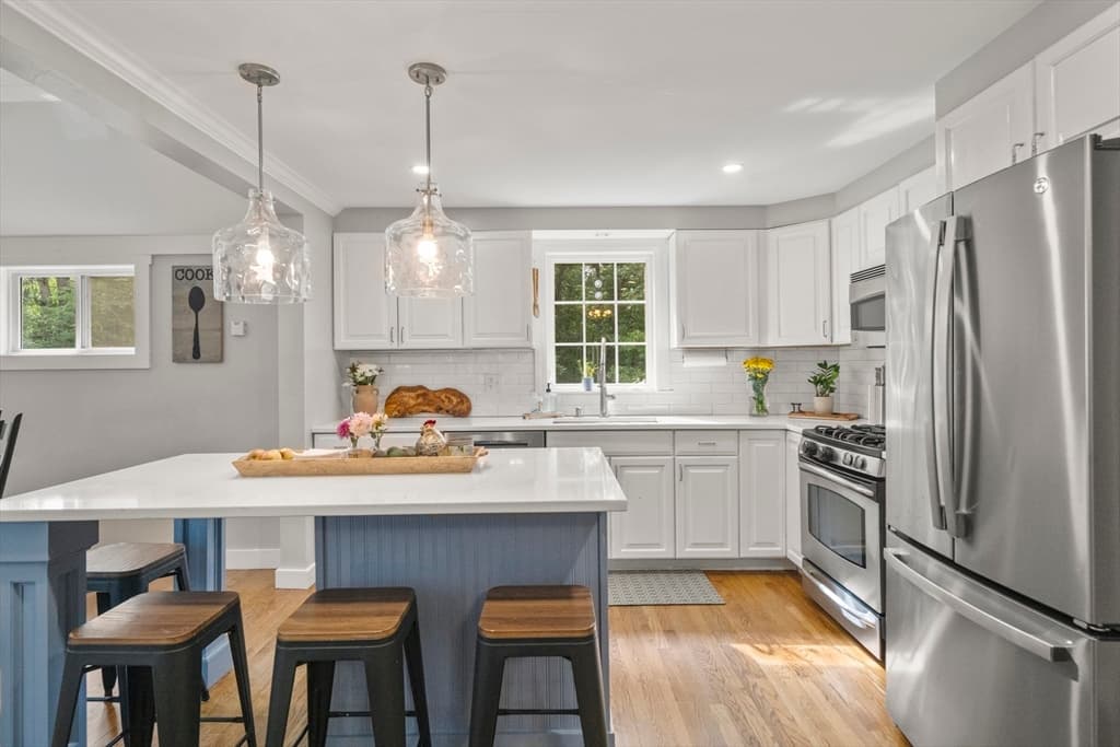 595 Forest St, Marshfield MA 02050 photo 5