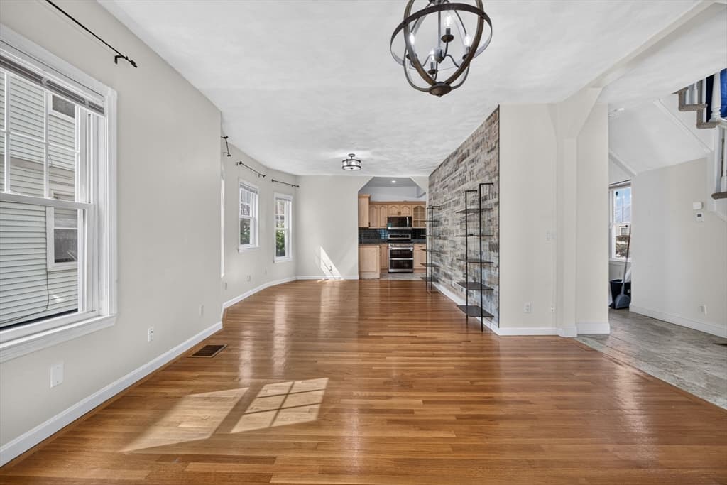 18 Henry St, Everett MA 02149 photo 7
