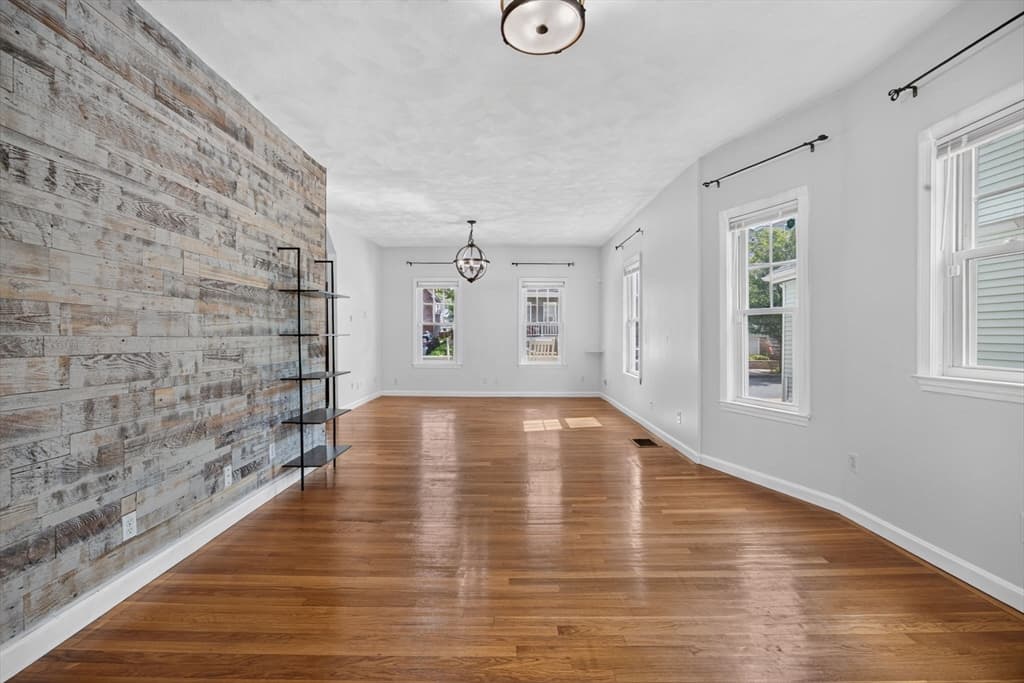 18 Henry St, Everett MA 02149 photo 8