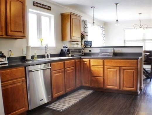 19 Chipman St, Clinton MA 01510 photo 3