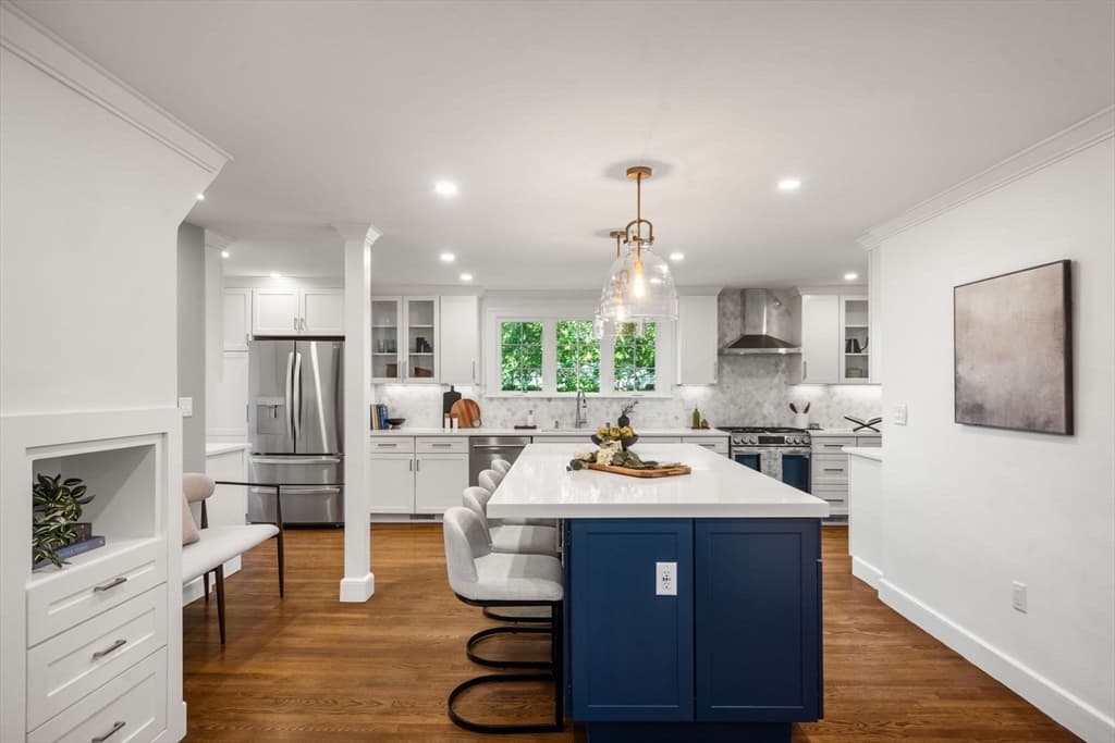 Single Family Residence at 8 Manitoba Rd, Newton MA 02468, Newton, photo 5 of 38