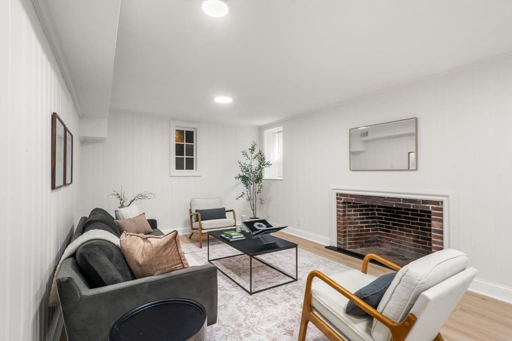 Single Family Residence at 8 Manitoba Rd, Newton MA 02468, Newton, photo 31 of 38