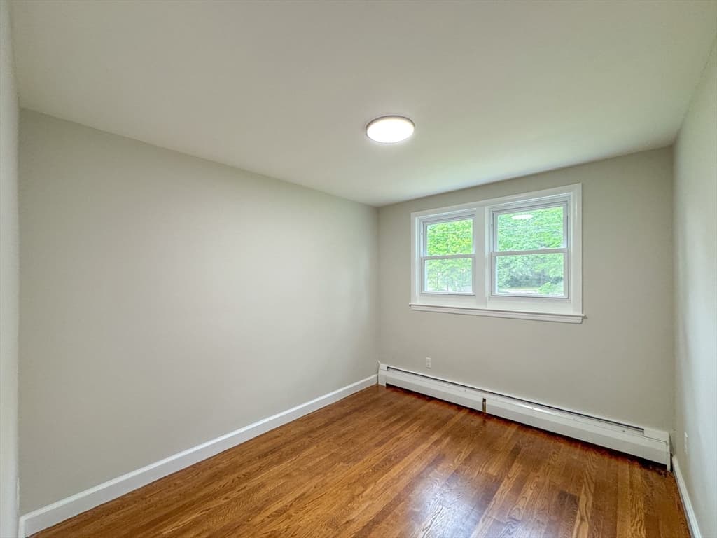 13 Center St, Medway MA 02053 photo 17