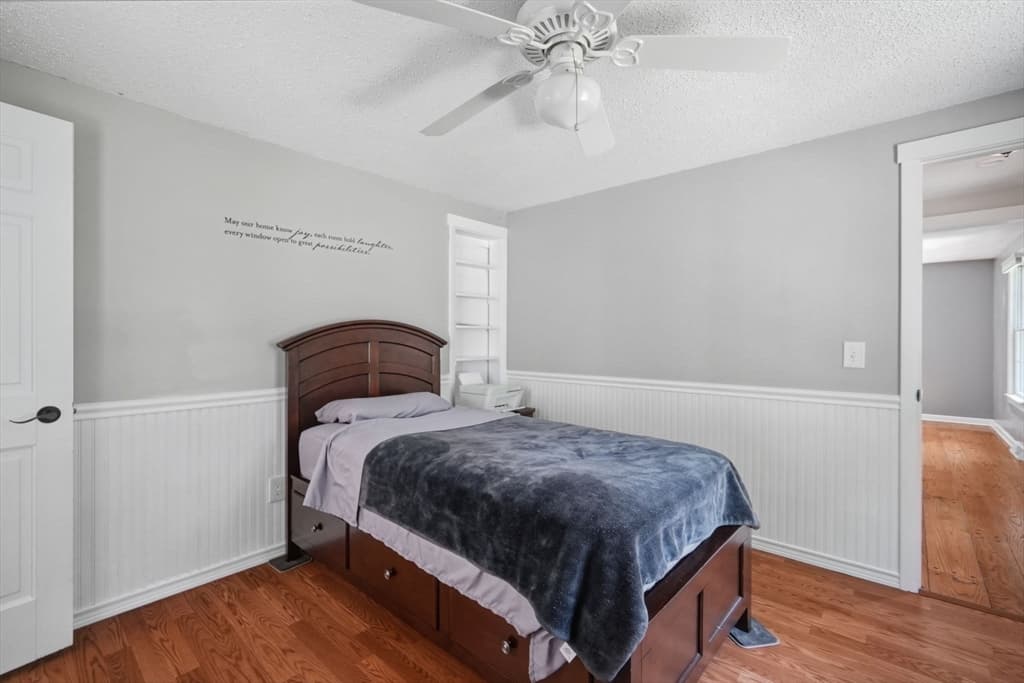 75 Tioga St, Springfield MA 01128 photo 13