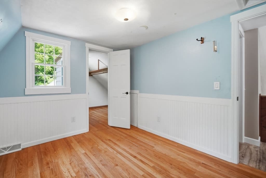 75 Tioga St, Springfield MA 01128 photo 20