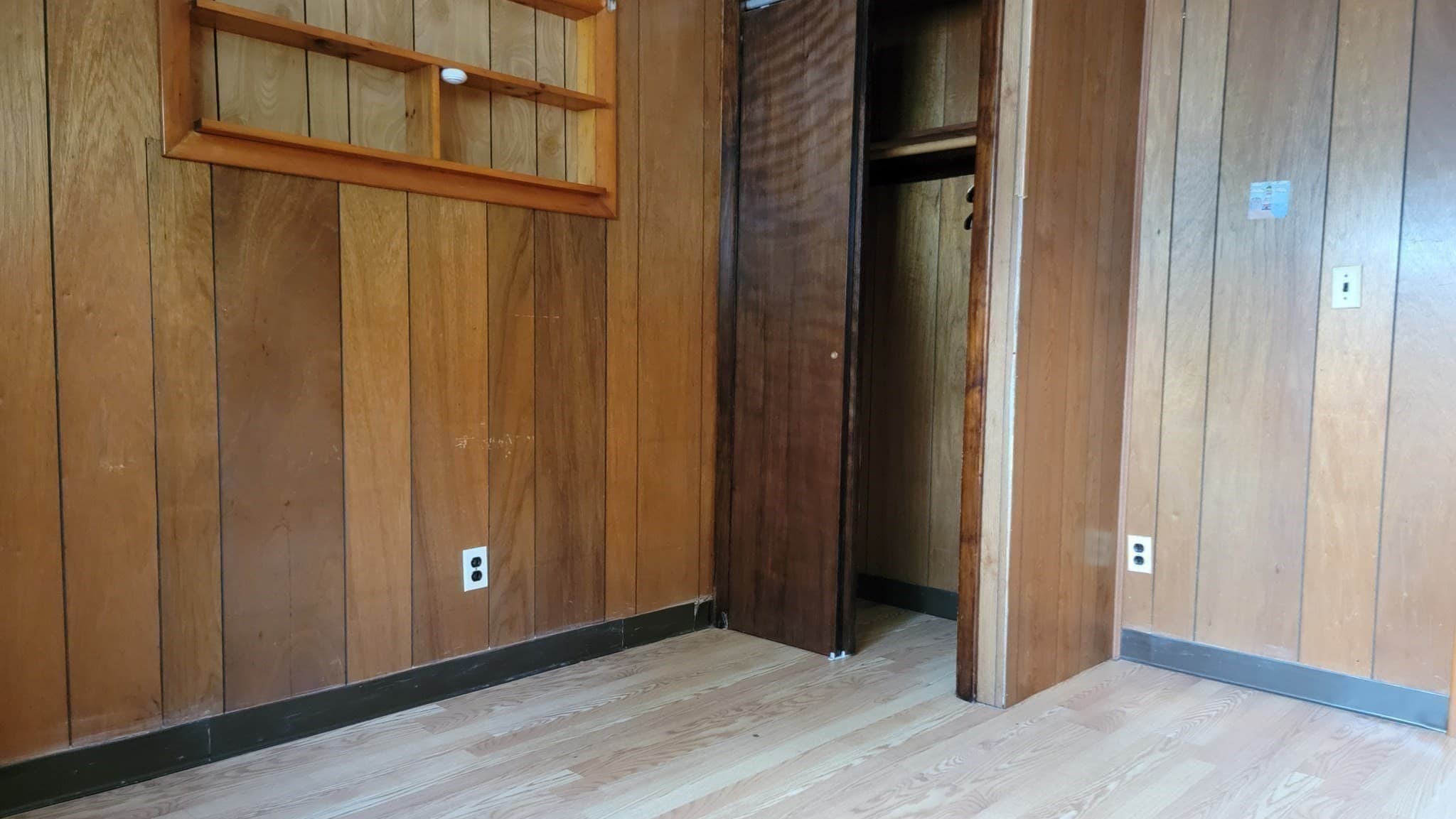 Single Family Residence at 27 Richie Rd, Douglas MA 01516, photo 10 of 24